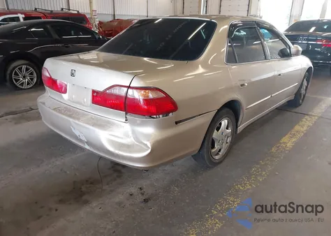 2000 Honda Accord 2.3 Ex из США, поврежденный, VIN JHMCG5663YC001959